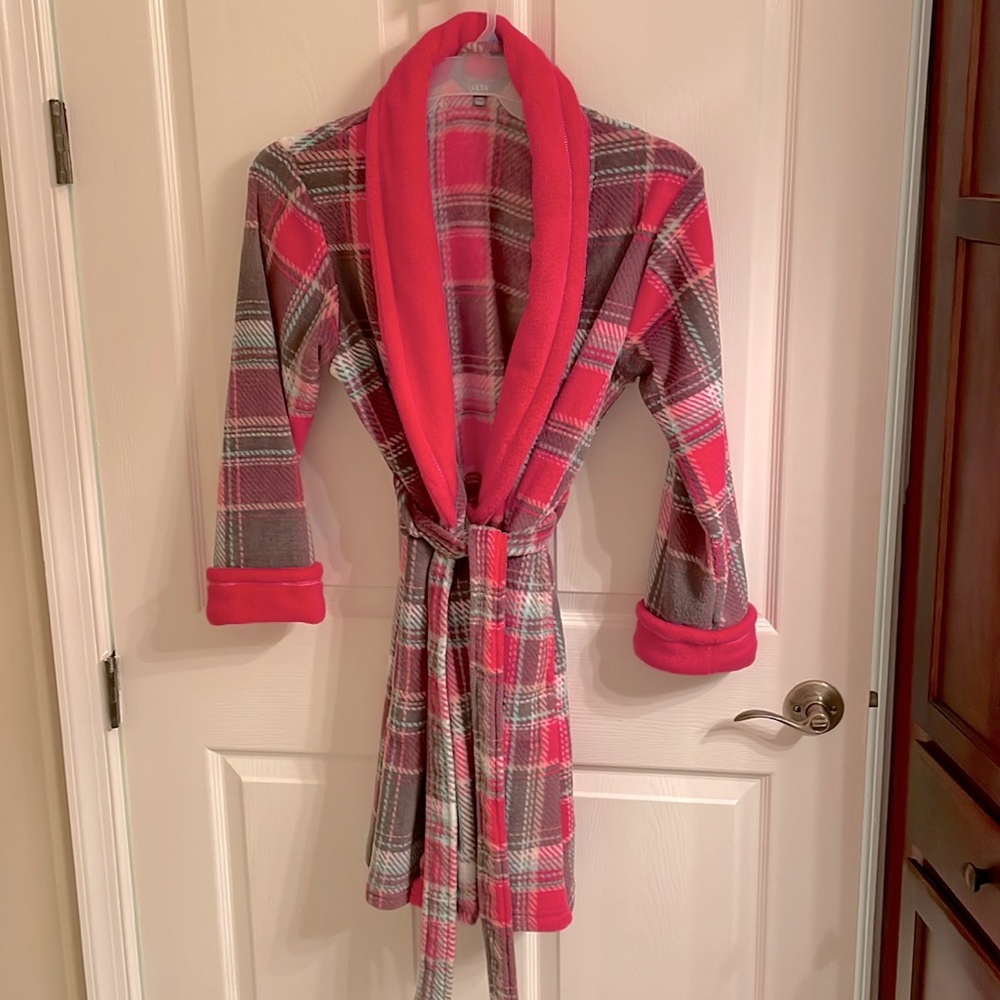 Warm & cozy Ulta Robe Sz S/M